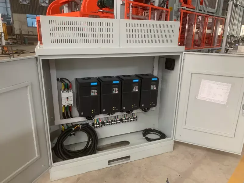 Hydro-mechanical Block Machine